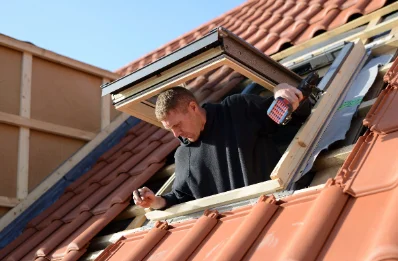 Pose de fenêtres de toit Velux à Senantes